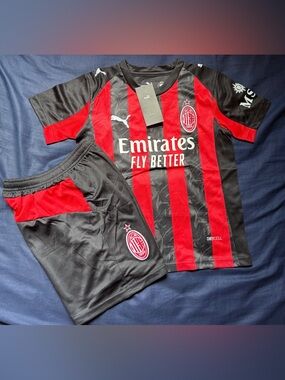 AC Milan kids Red and Black Stripe Soccer Set # Modric 14 #size 20-28